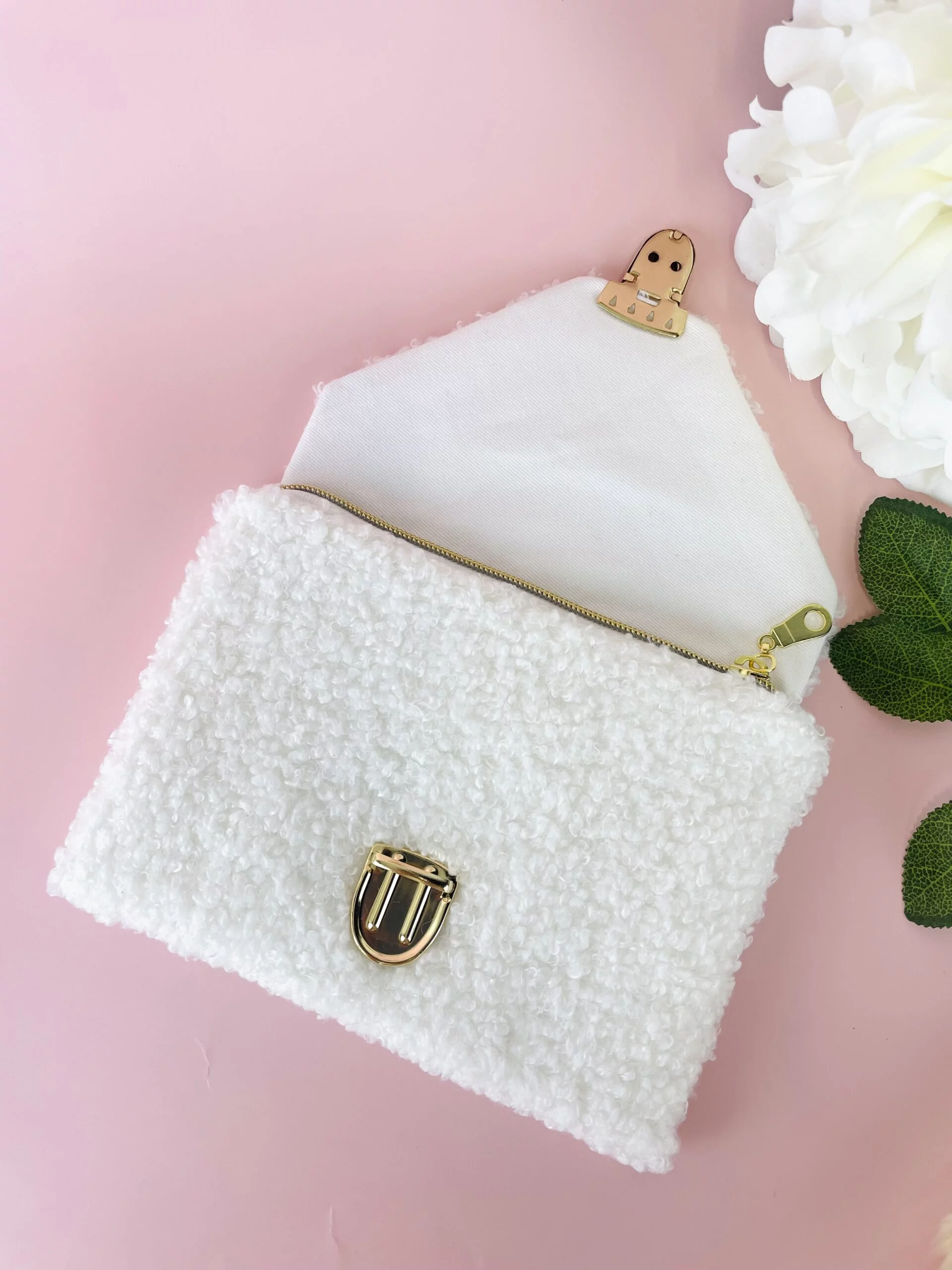 pochette plate moumoute ouverte